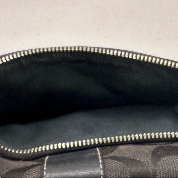 Preowned Coach Signature Black Wallet - Picture 9 of 9